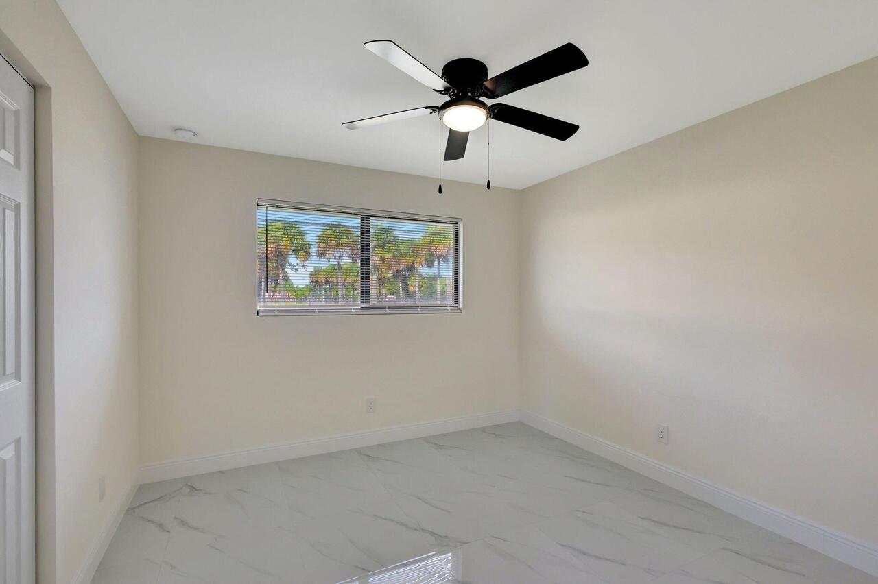 2016 Avenue South Riviera Beach, FL 33404 - Photo 13 of 17 RX-11031054_21_0