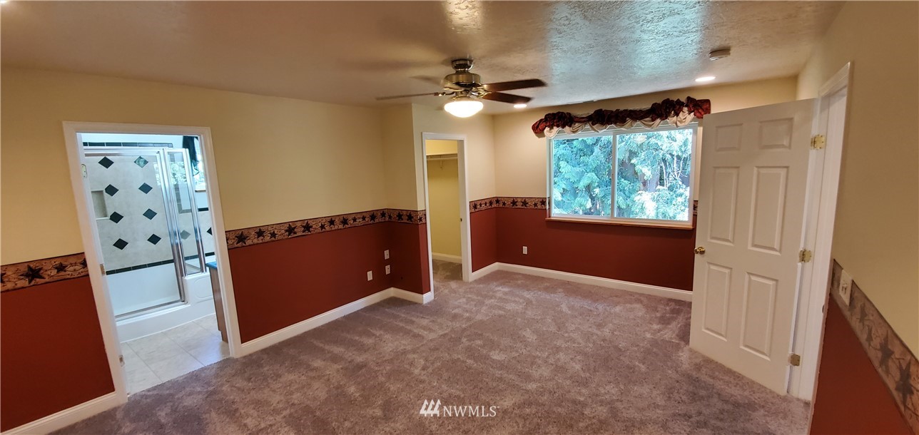 3037 Loomis Trail Road Custer, WA 98240 - Photo 22 of 36