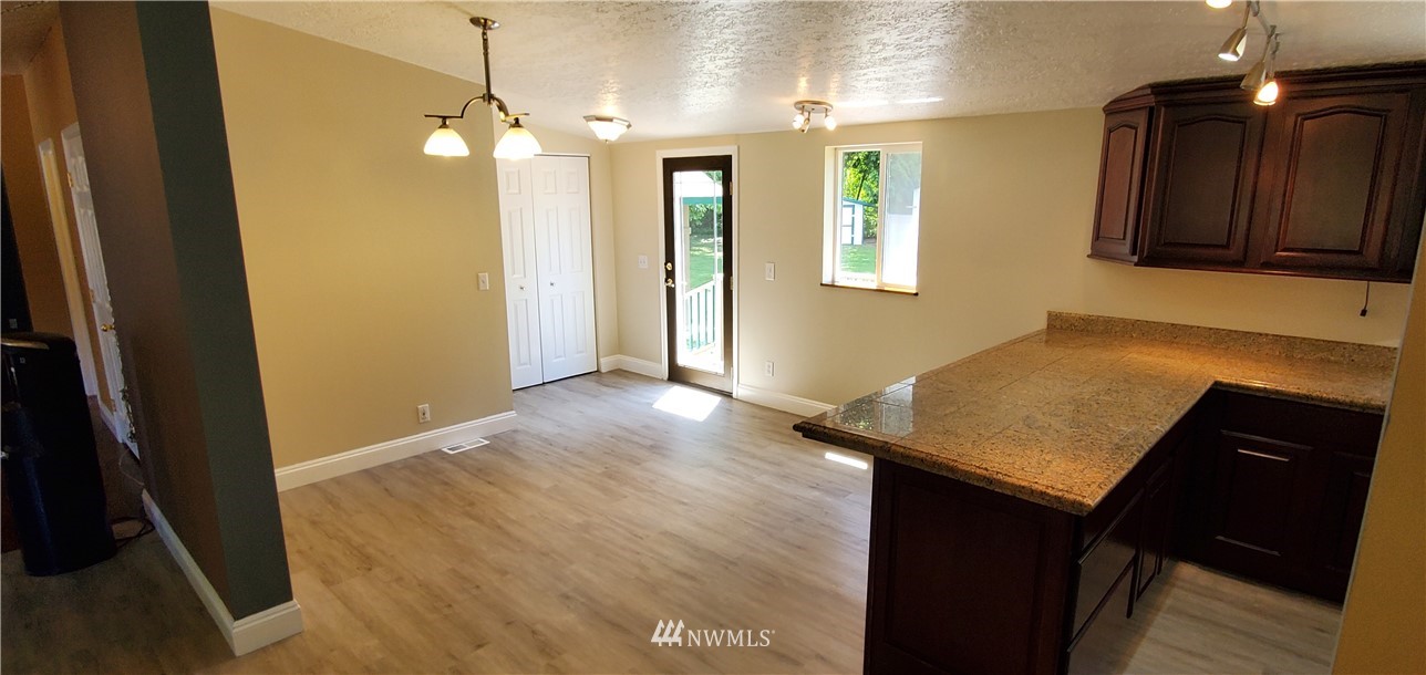 3037 Loomis Trail Road Custer, WA 98240 - Photo 8 of 36