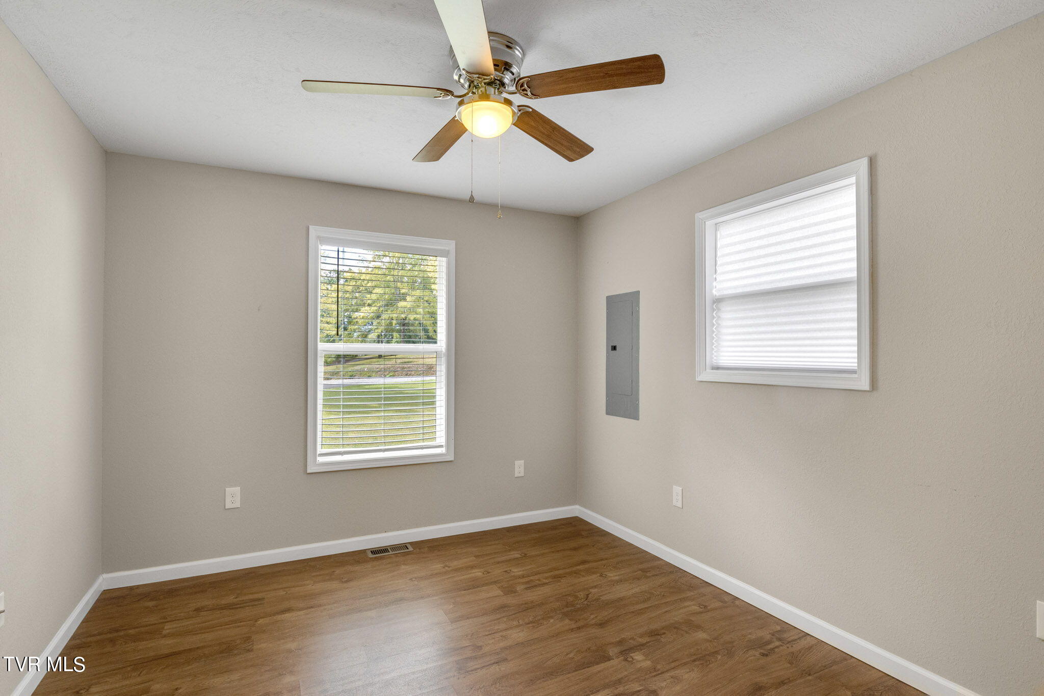 206 France Road Newport, TN 37821 - Photo 14 of 22 13-web-or-mls-IMG_4227