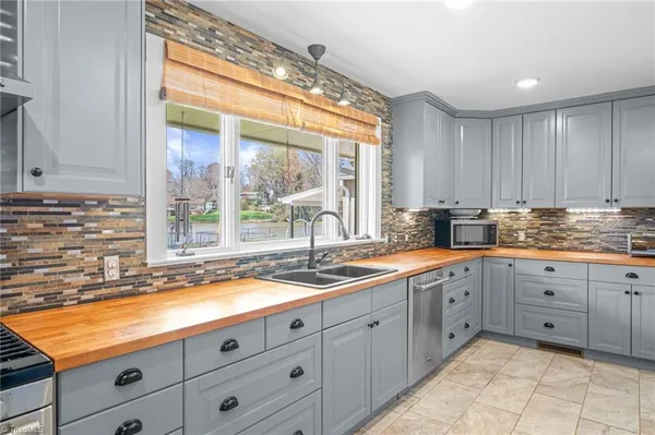 $525,000 | 4056 Beaver Brook Road, Clemmons, NC 27012