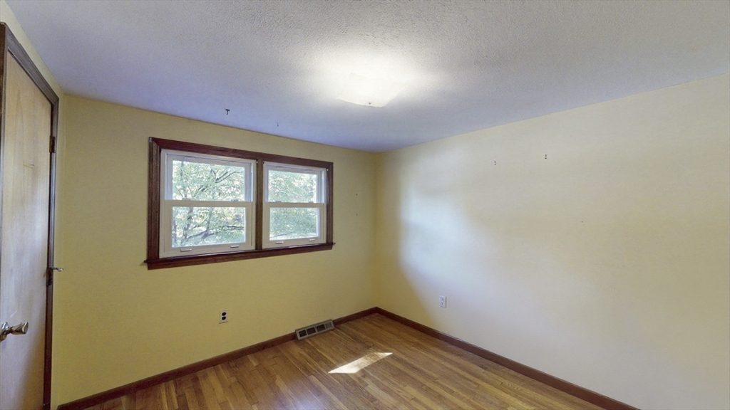 60 Old Farm Road Mansfield, MA 02048 - Photo 20 of 41 Gallery Image 20