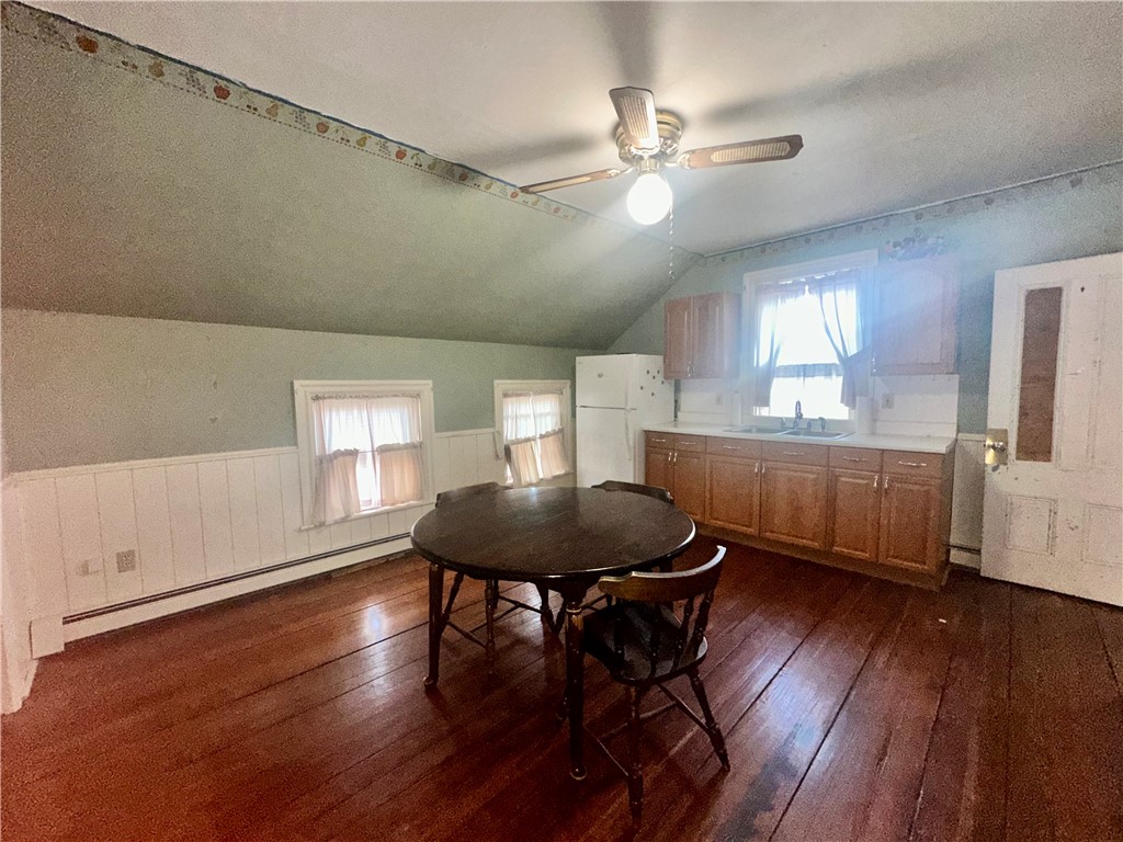 26 Pleasant Street Lincoln, RI 02865 - Photo 7 of 19 Second floor unit