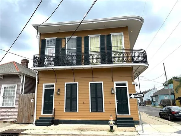 $1,300 | 1039 Marais Street, Unit 4, New Orleans, LA 70116