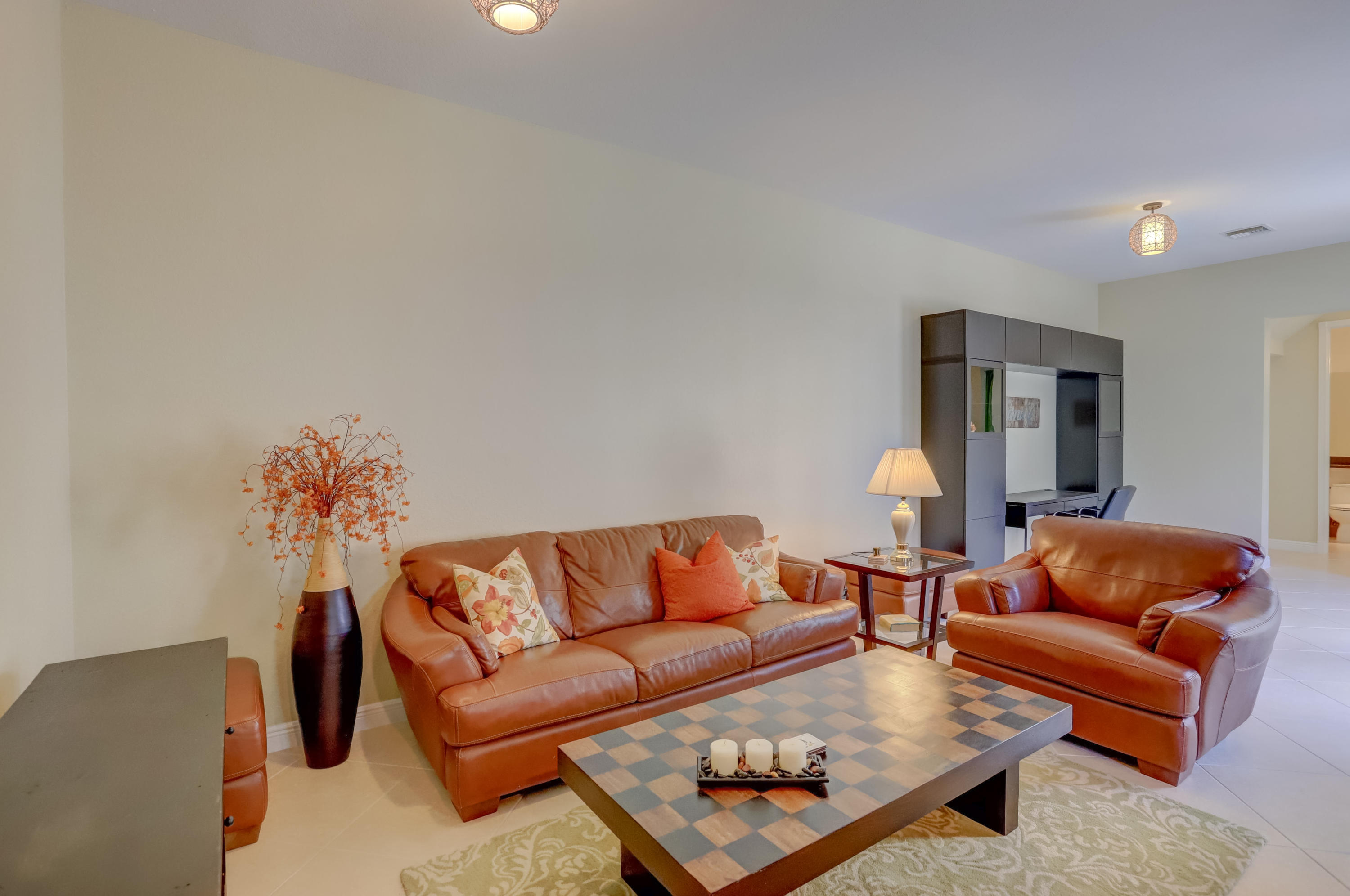 829 Northwest 82nd Place Boca Raton, FL 33487 - Photo 16 of 54 Family Room