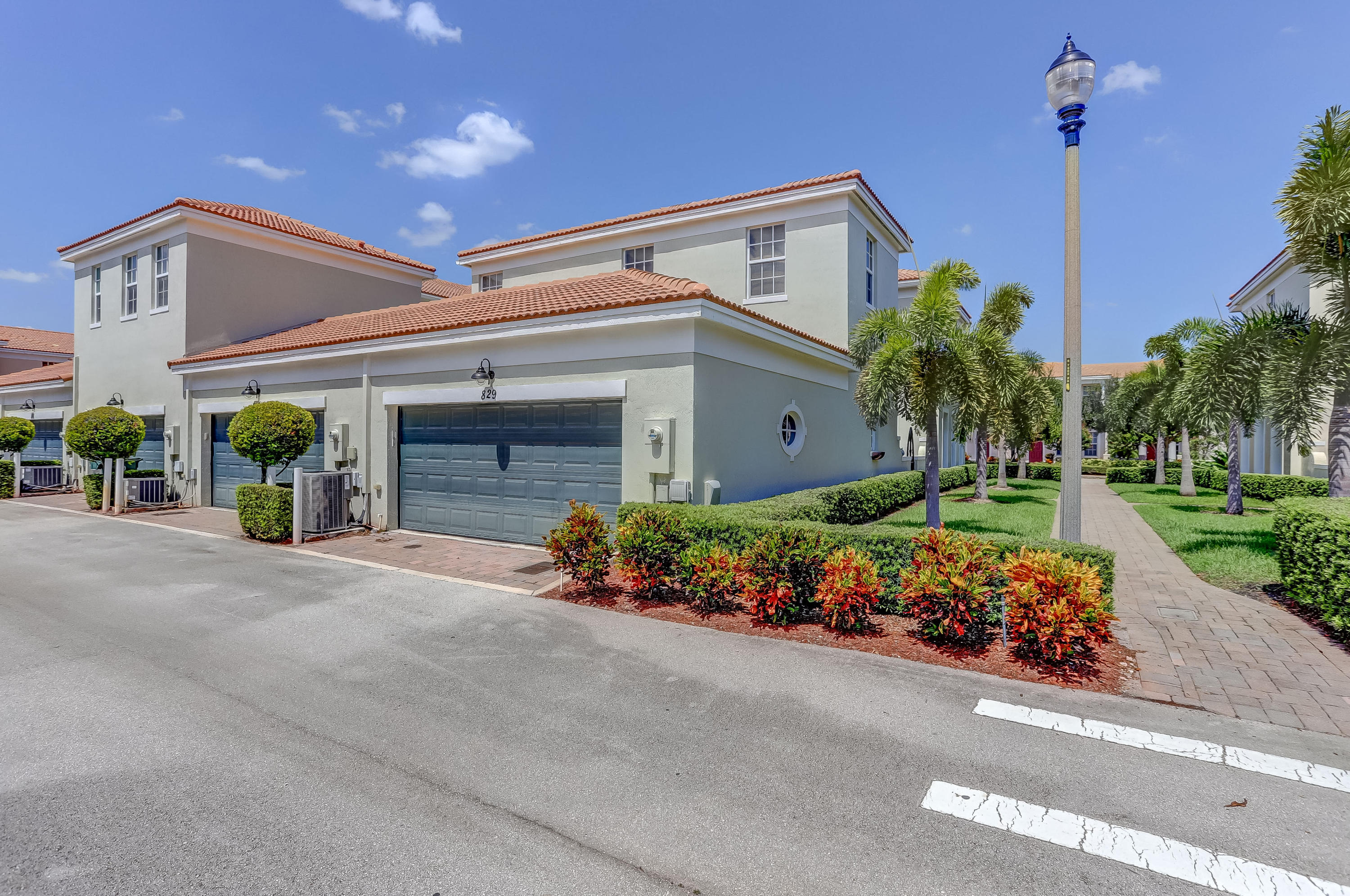 829 Northwest 82nd Place Boca Raton, FL 33487 - Photo 6 of 54 Back Exterior