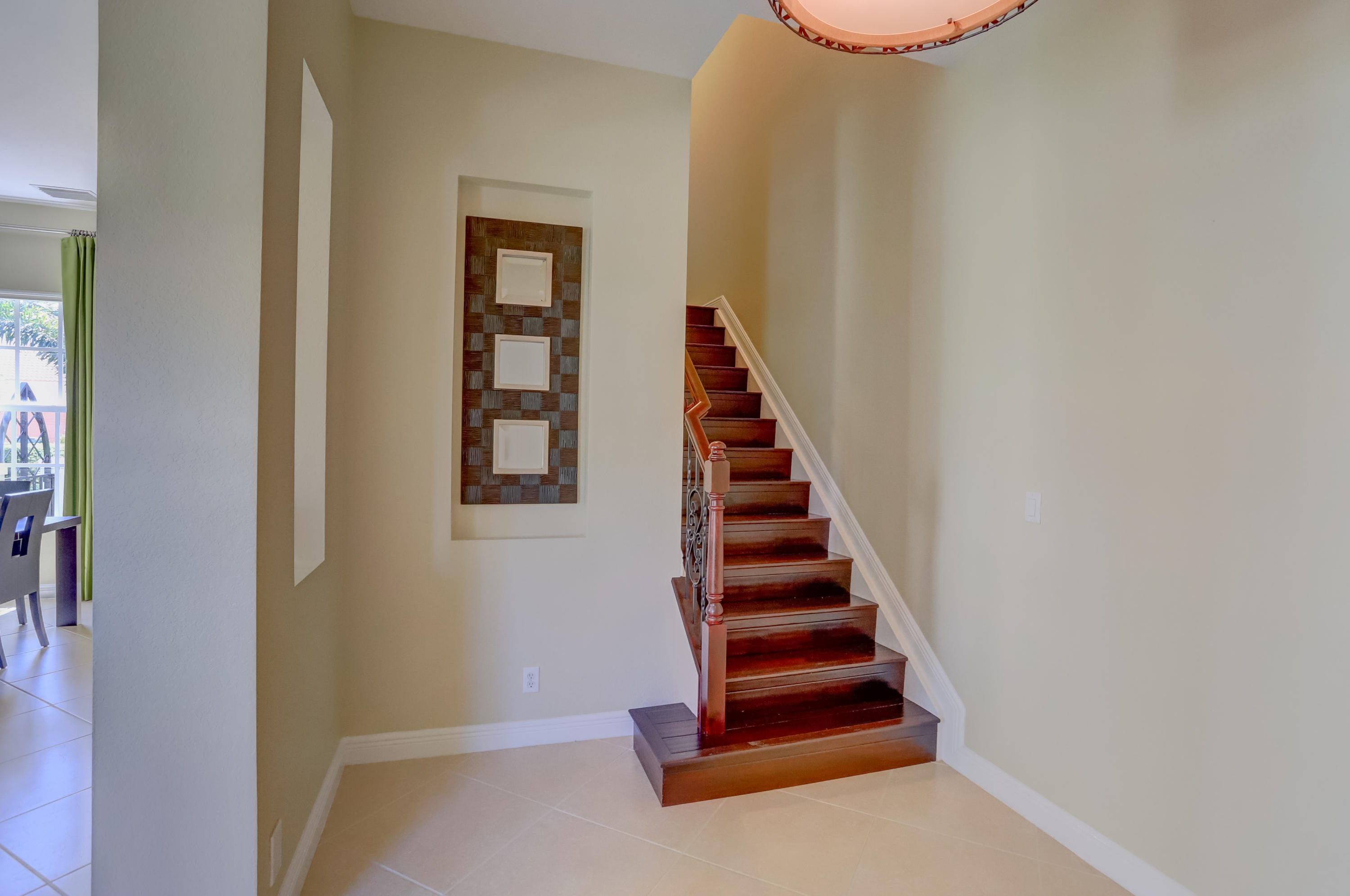 829 Northwest 82nd Place Boca Raton, FL 33487 - Photo 9 of 54 Foyer