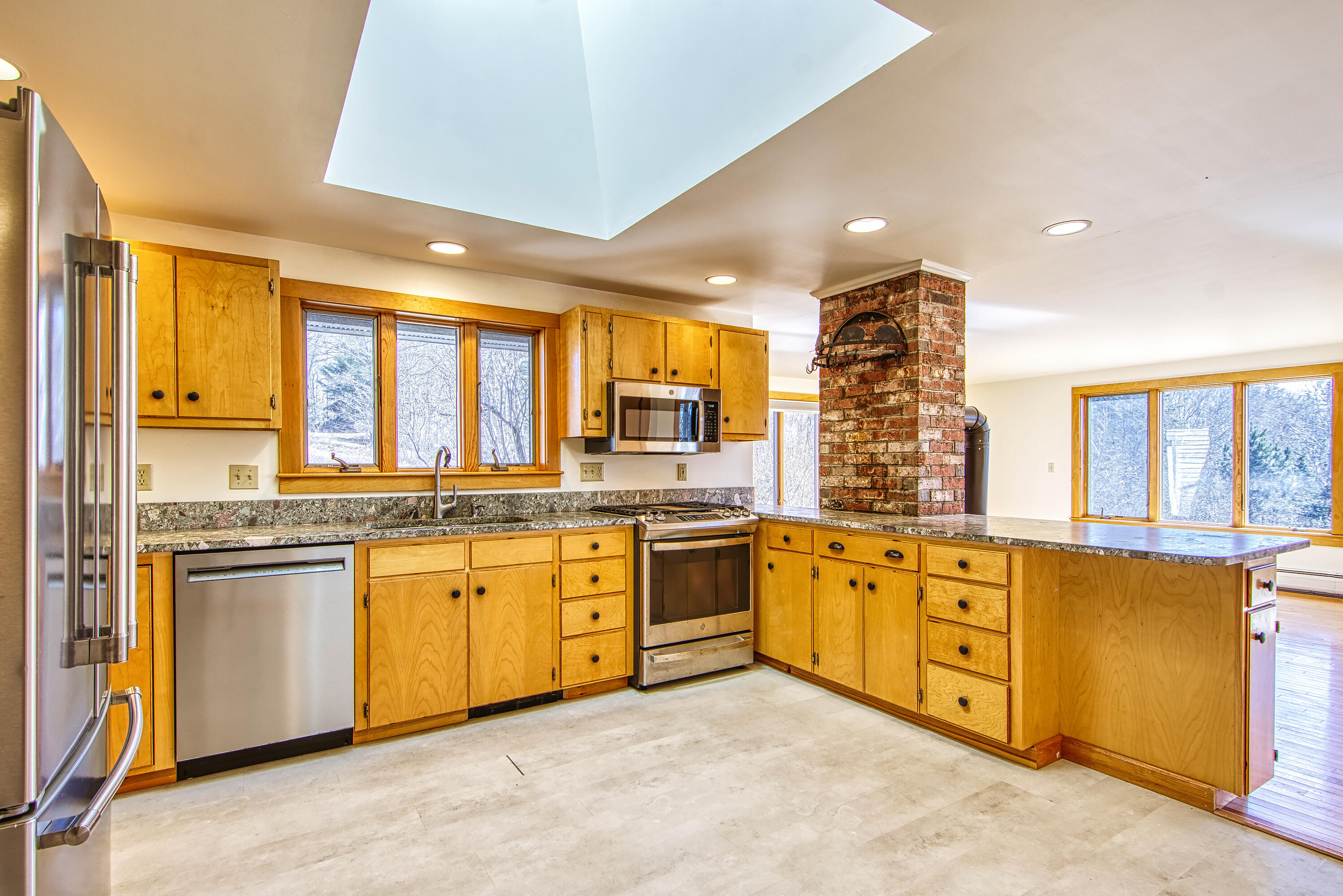 15 Sunshine Road Deer Isle, ME 04627 - Photo 10 of 40 DSC_2243
