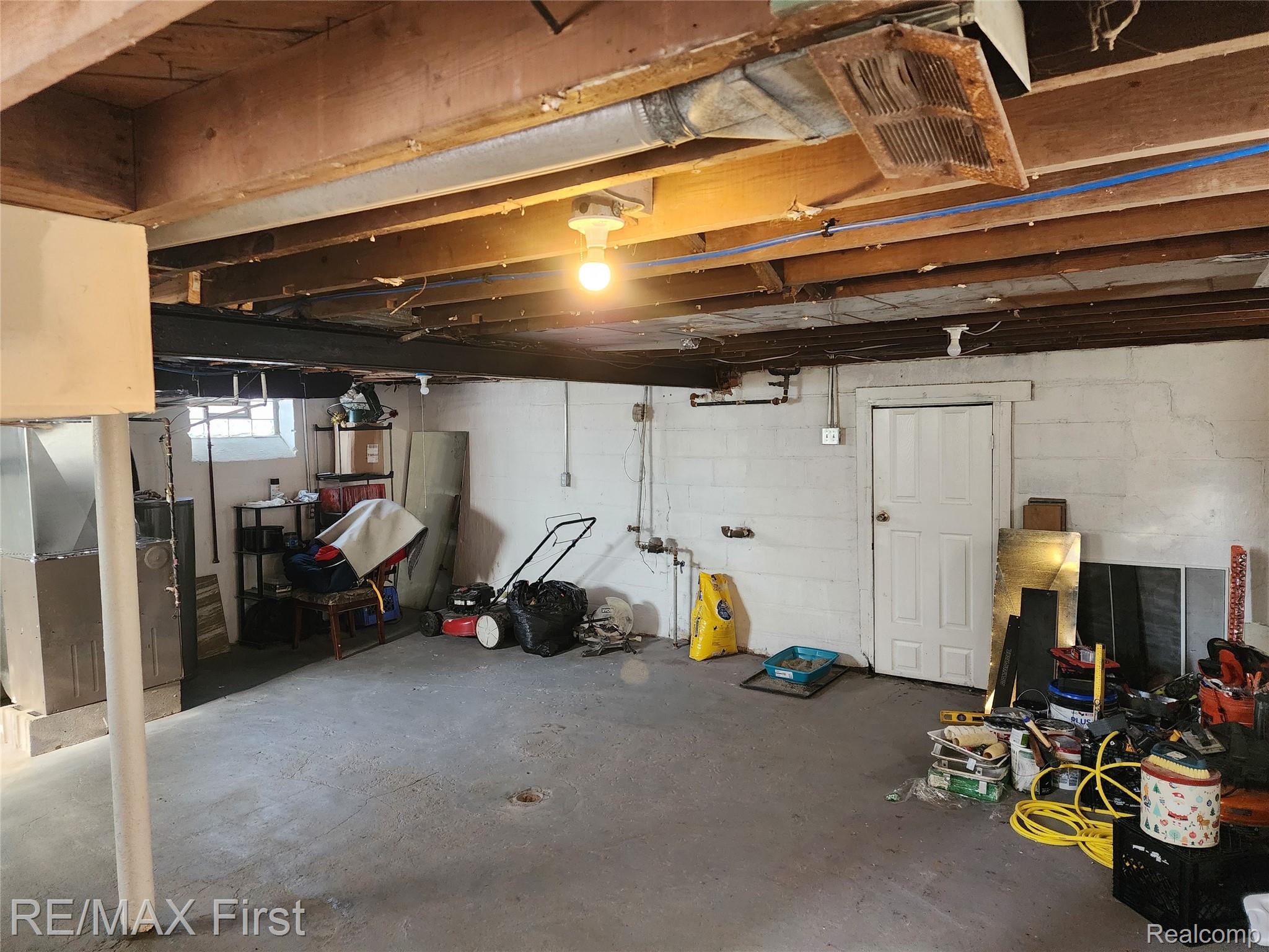 19345 Keystone Street Detroit, MI 48234 - Photo 11 of 15 View of below grade area