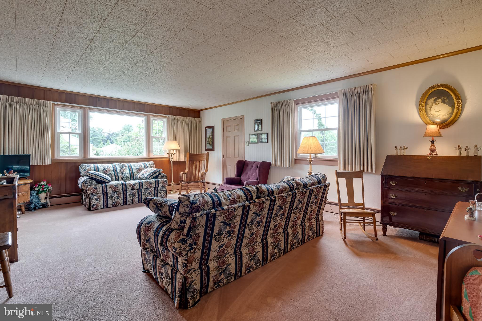 3012 Bowman Road Lancaster, PA 17601 - Photo 5 of 38 Gallery Image 5