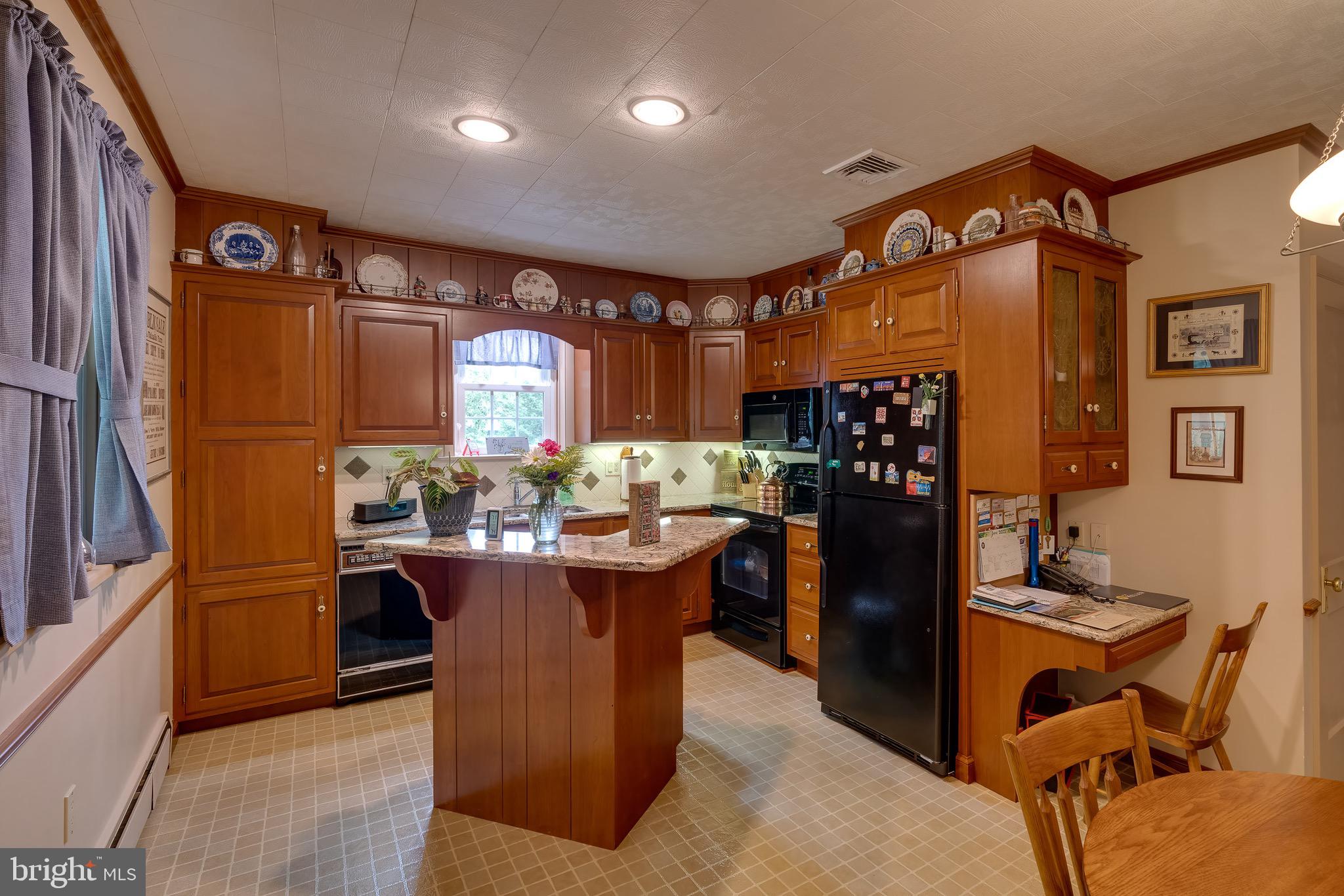 3012 Bowman Road Lancaster, PA 17601 - Photo 9 of 38 Gallery Image 9