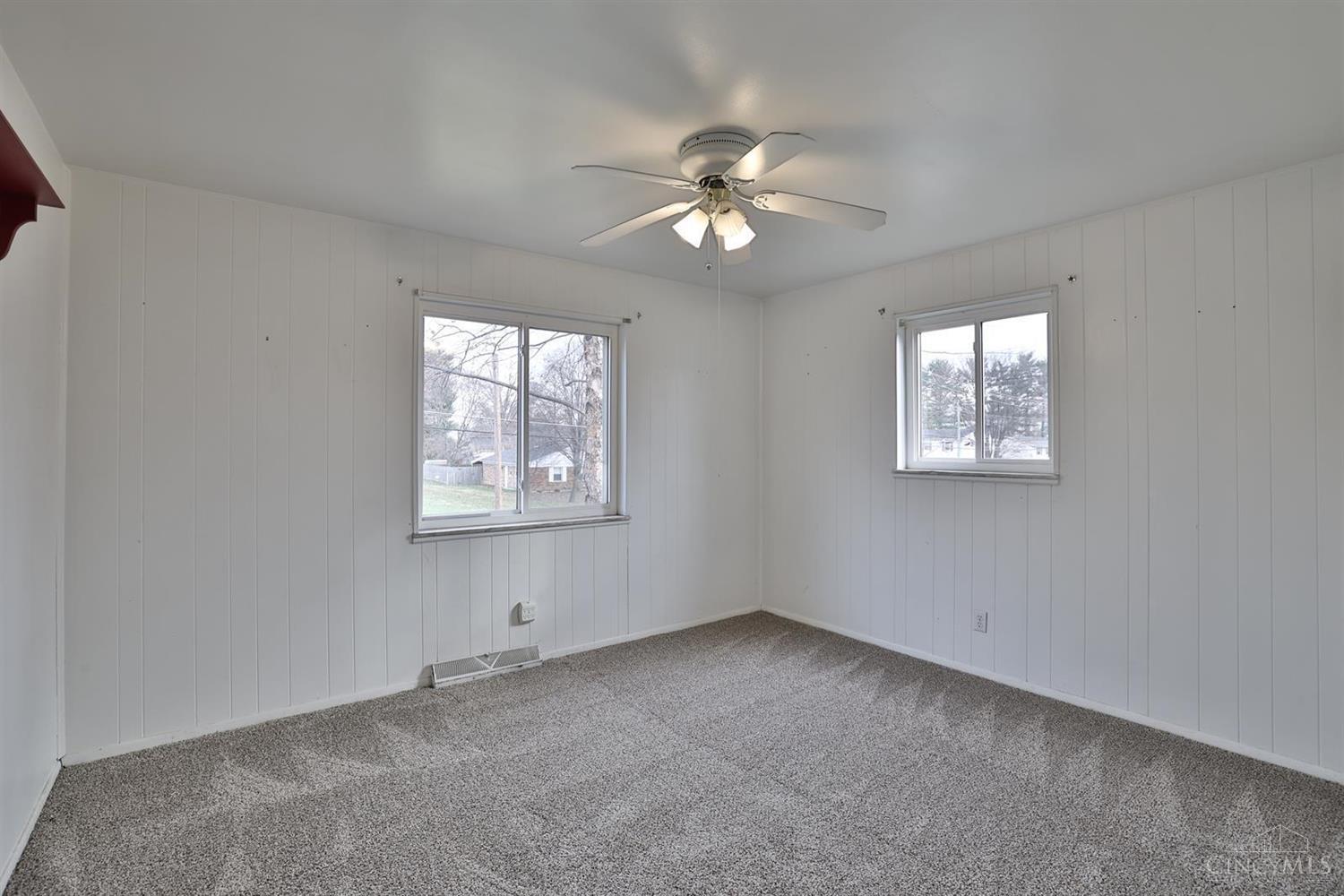 10669 Plainfield Road Sharonville, OH 45241 - Photo 11 of 29