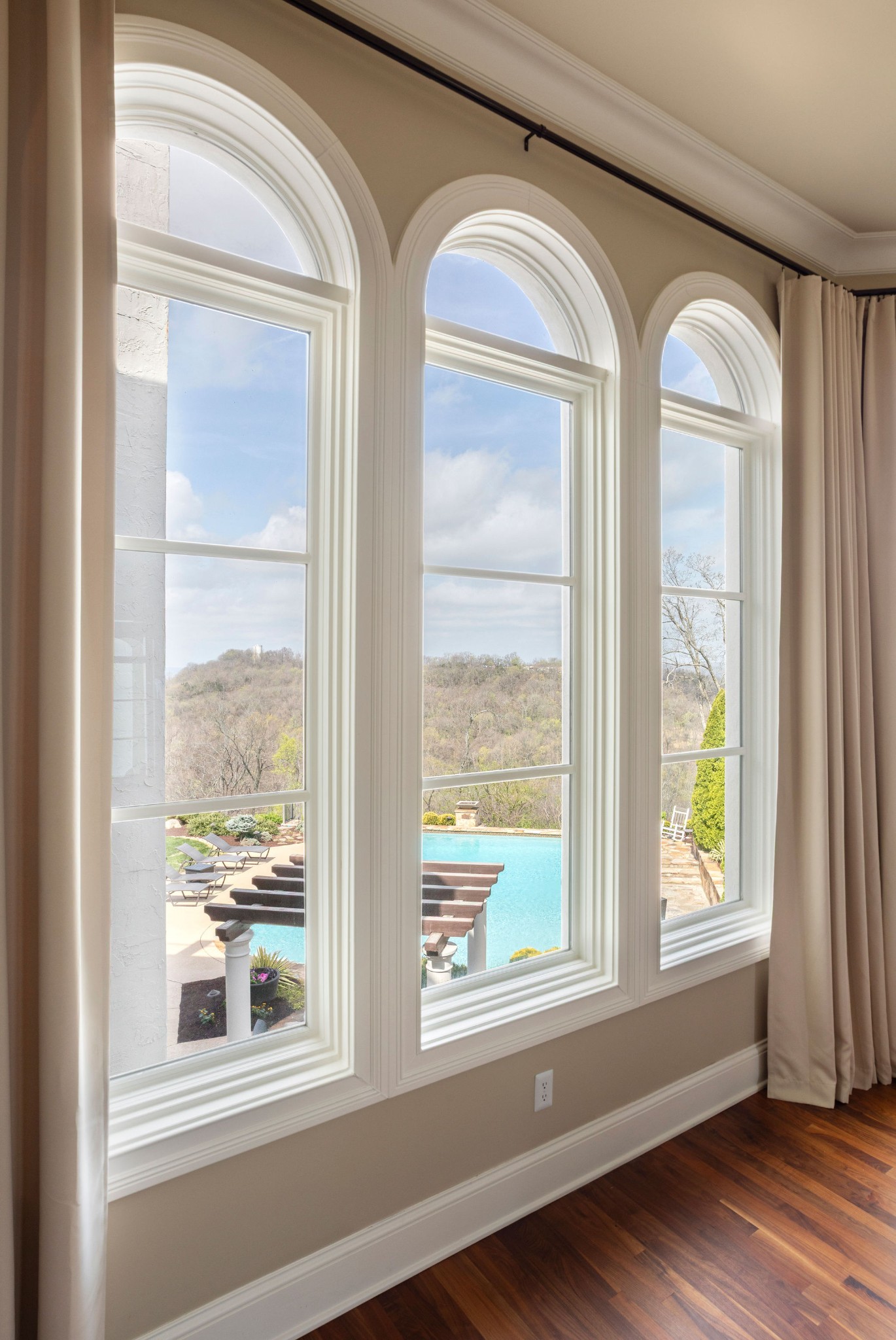 423 Canterbury Rise Franklin, TN 37067 - Photo 28 of 100 a front view of a house with a large window