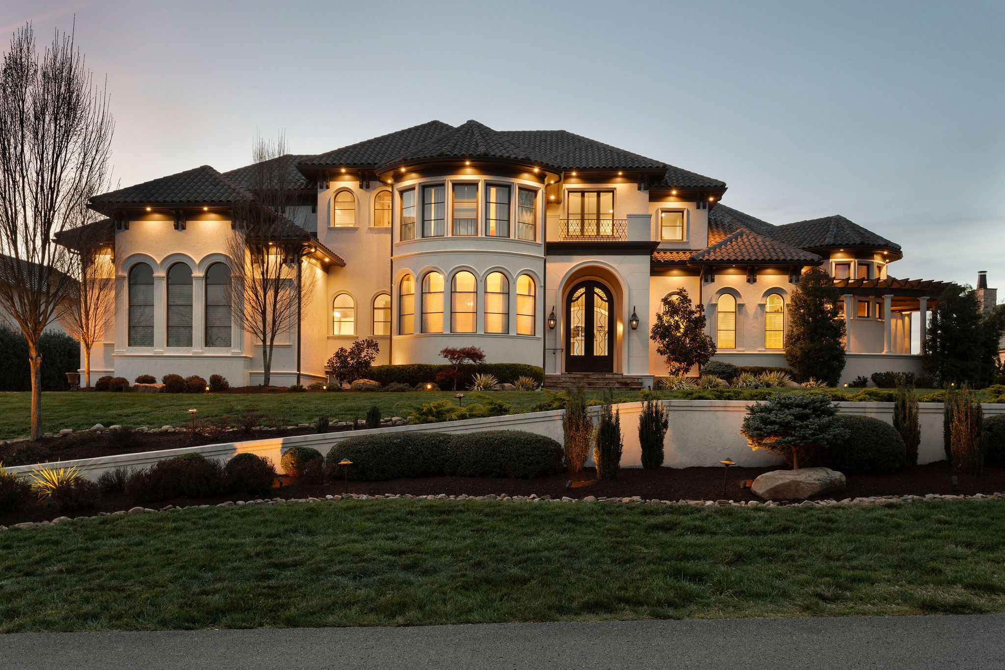 423 Canterbury Rise Franklin, TN 37067 - Photo 89 of 100 a front view of a house with a garden