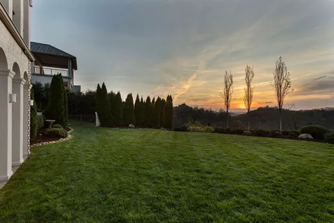 $5,500,000 | 423 Canterbury Rise, Franklin, TN 37067