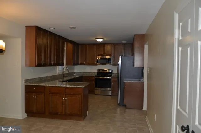 $3,500 | 2301 Holly Spring Drive, Silver Spring, MD 20905