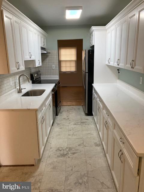 35 Midline Court Gaithersburg, MD 20878 - Photo 4 of 11 Kitchen from tablespace area