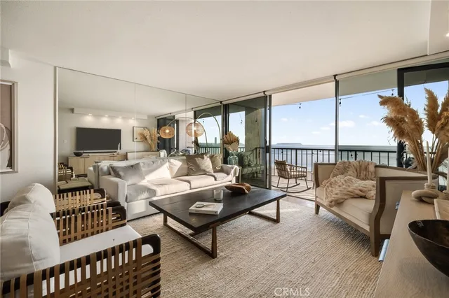 $6,000 | 1750 East Ocean Boulevard, Unit 209, Long Beach, CA 90802