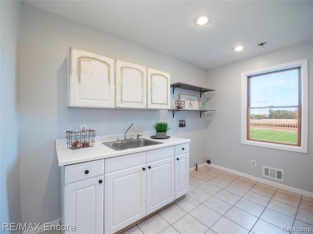 4815 Shoemaker Road Almont, MI 48003 - Photo 16 of 37
