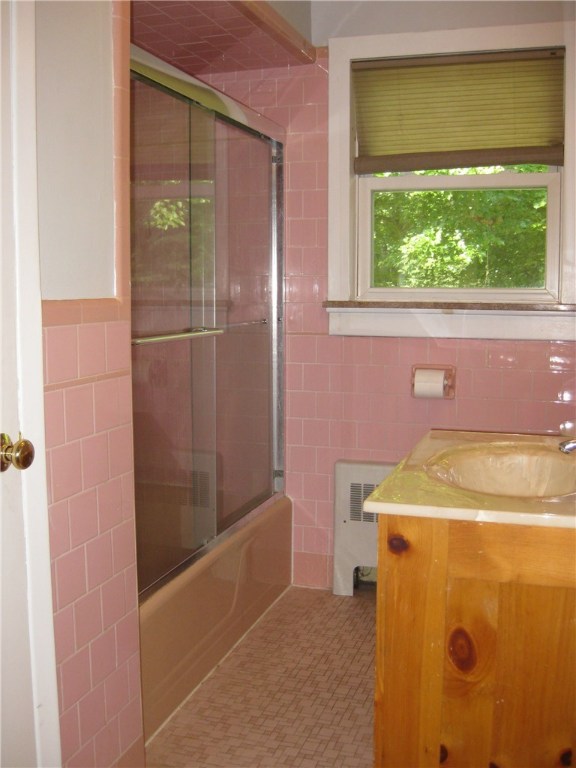 276 West Shore Road Warwick, RI 02889 - Photo 14 of 37 Gallery Image 14