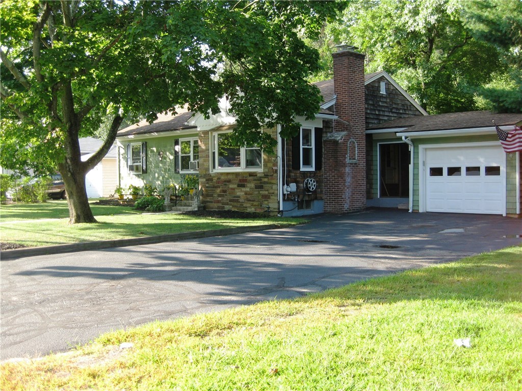 276 West Shore Road Warwick, RI 02889 - Photo 3 of 37 Gallery Image 3