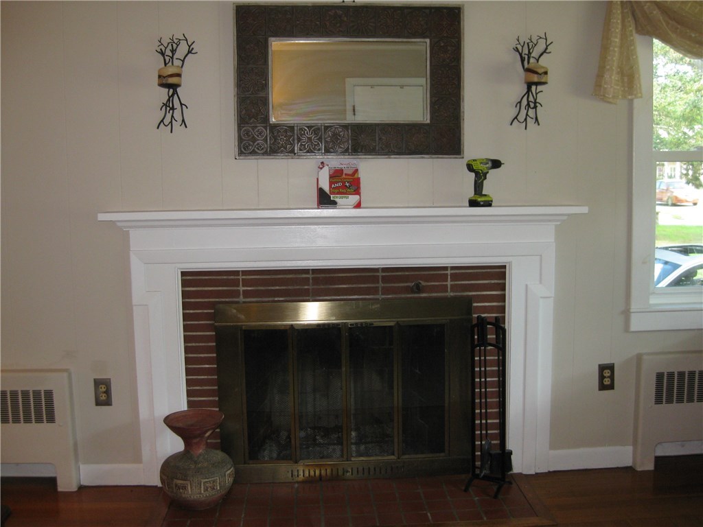 276 West Shore Road Warwick, RI 02889 - Photo 6 of 37 Gallery Image 6