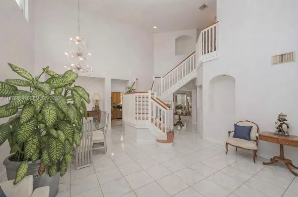 a view of entryway and hall