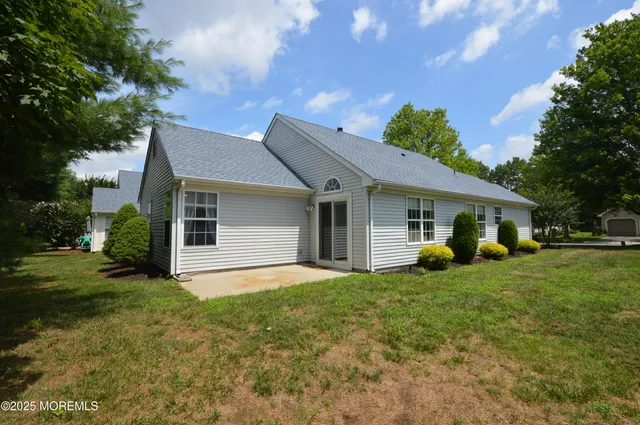 $380,000 | 2386 Torrington Drive, Toms River, NJ 08755