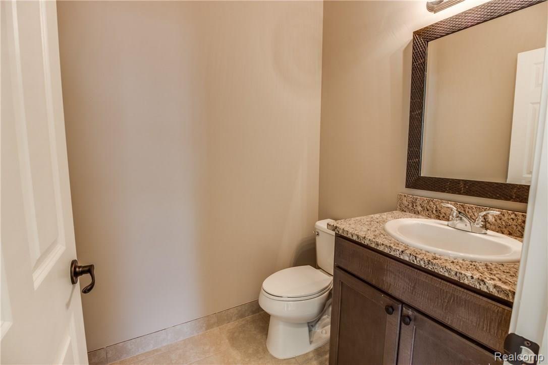 3723 Dearborn Avenue Rochester, MI 48309 - Photo 30 of 33 Interiors-24.jpg