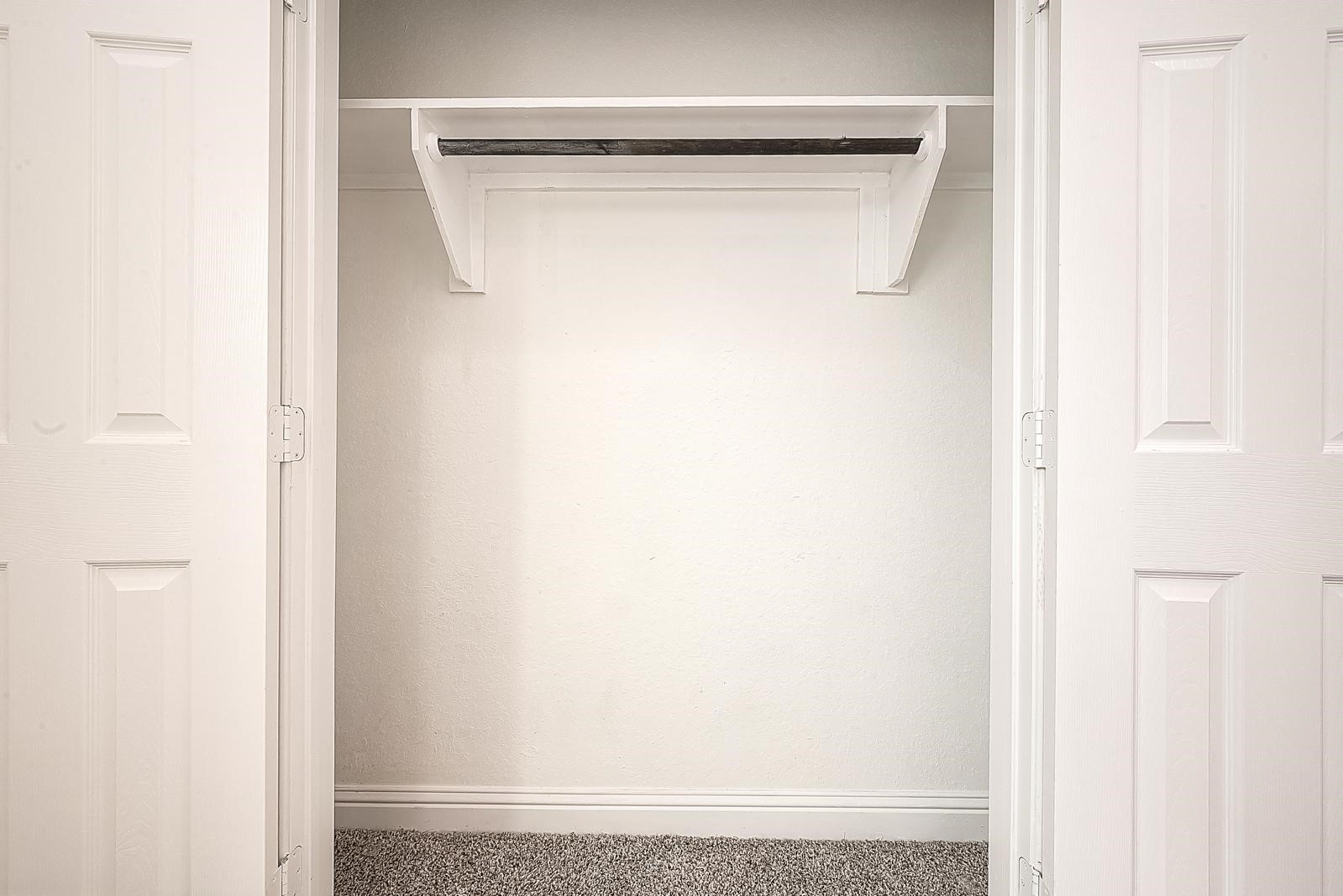 4319 Rosemont Street Houston, TX 77051 - Photo 12 of 17 CLOSET