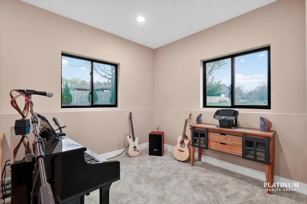 $750,000 | 6879 Vista De Oro Drive Northeast, Rockford, MI 49341