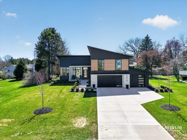 $750,000 | 6879 Vista De Oro Drive Northeast, Rockford, MI 49341