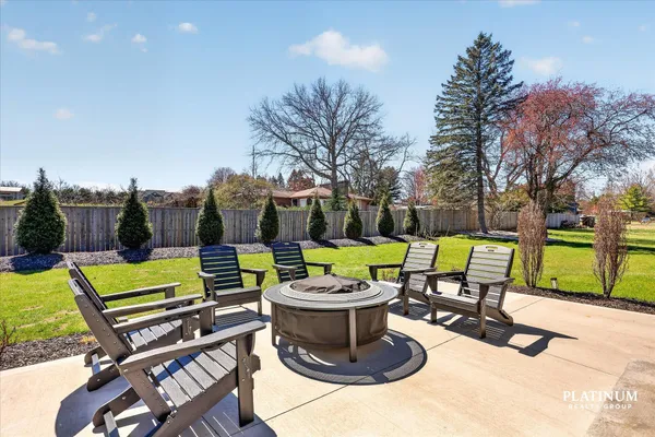 $750,000 | 6879 Vista De Oro Drive Northeast, Rockford, MI 49341