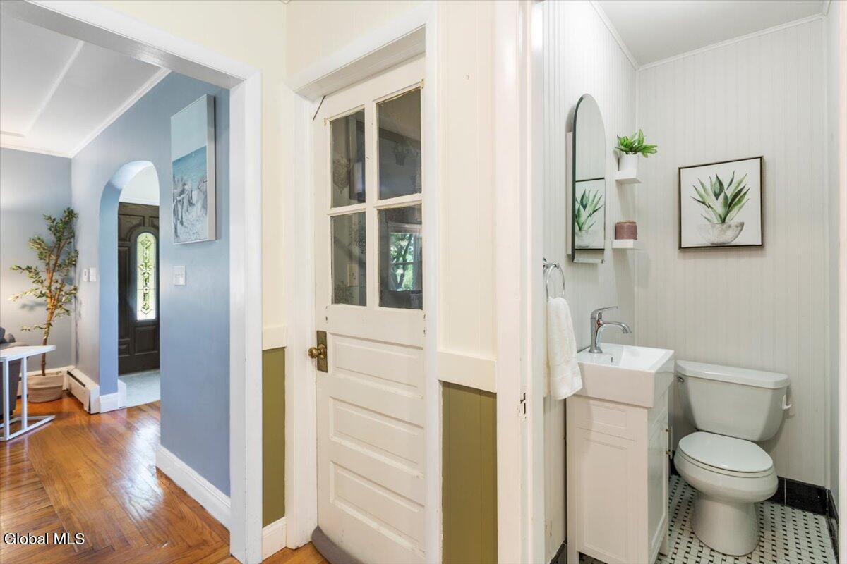 4 Oxford Road Brunswick, NY 12180 - Photo 15 of 52 30-MW2_0669