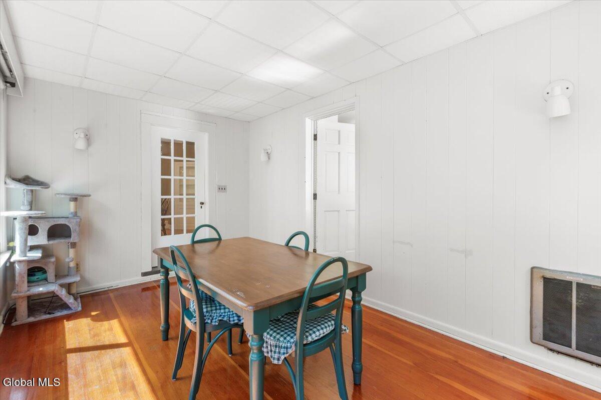 4 Oxford Road Brunswick, NY 12180 - Photo 21 of 52 51-MW2_0768