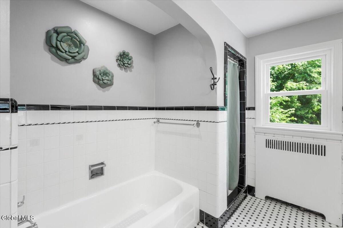 4 Oxford Road Brunswick, NY 12180 - Photo 25 of 52 07-MW2_0574