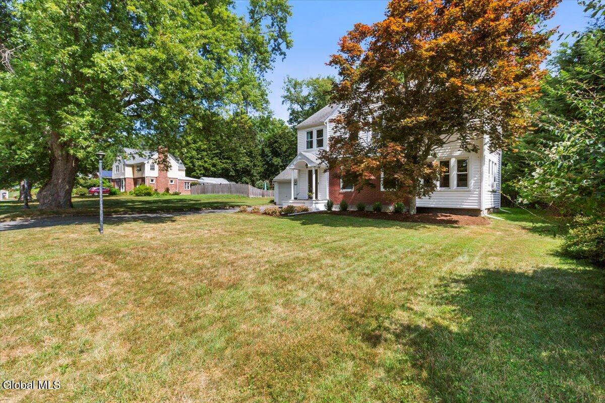 4 Oxford Road Brunswick, NY 12180 - Photo 49 of 52 25-MW2_0641