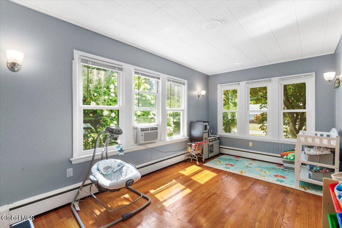 4 Oxford Road Brunswick, NY 12180 - Photo 9 of 52 28-MW2_0659