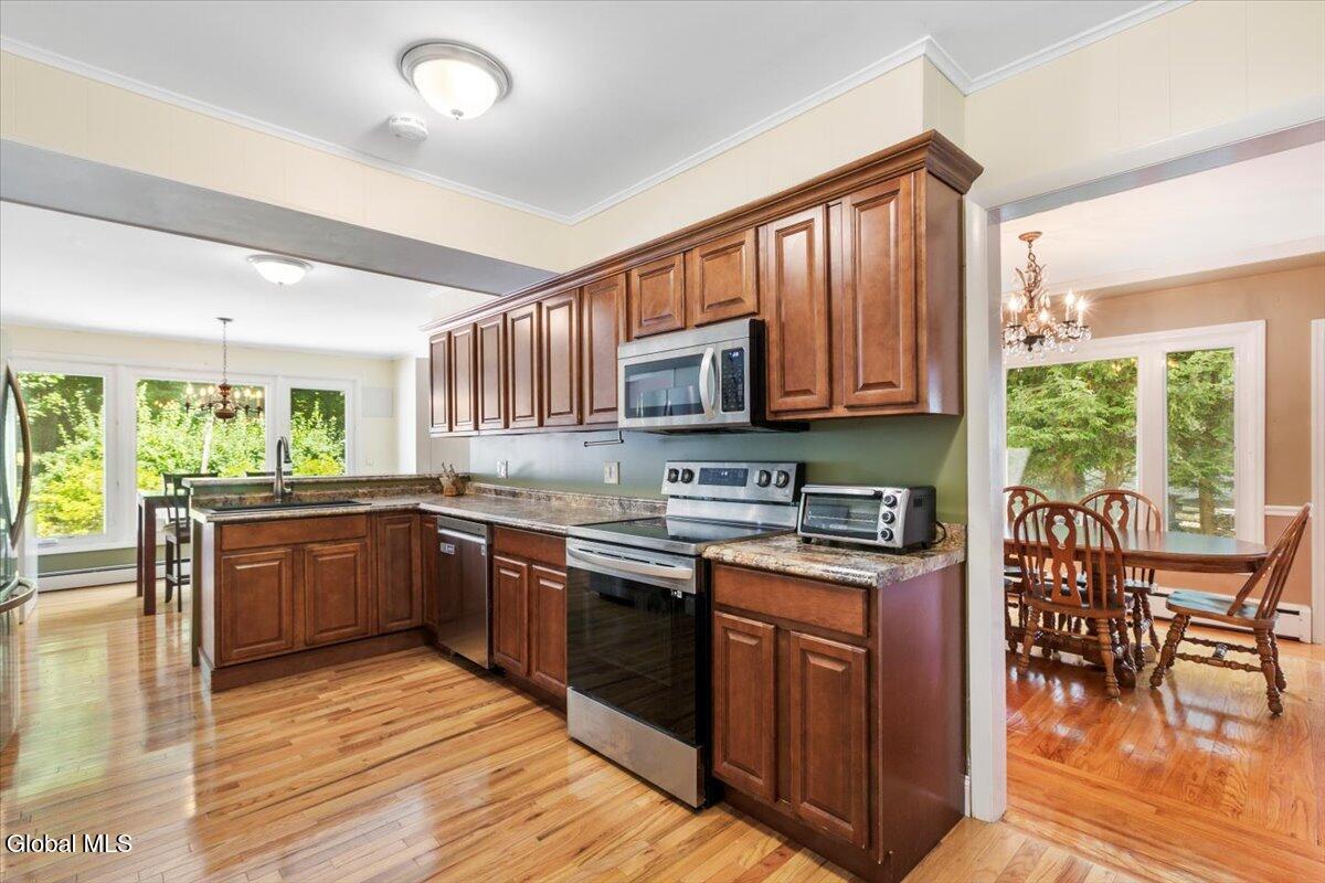 4 Oxford Road Brunswick, NY 12180 - Photo 10 of 52 45-MW2_0738