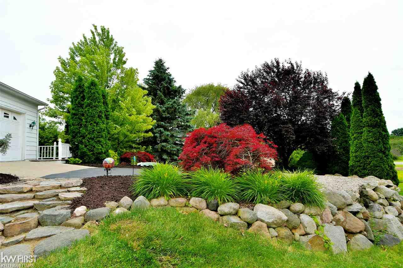 13038 Jennings Road Linden, MI 48451 - Photo 47 of 52 31385147-46.JPG