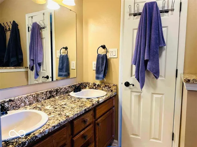 $267,400 | 7673 Lippincott Way, Indianapolis, IN 46268