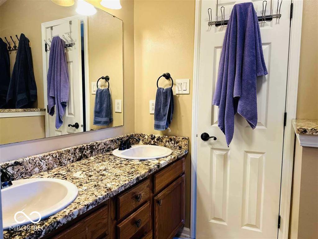 7673 Lippincott Way Indianapolis, IN 46268 - Photo 15 of 20