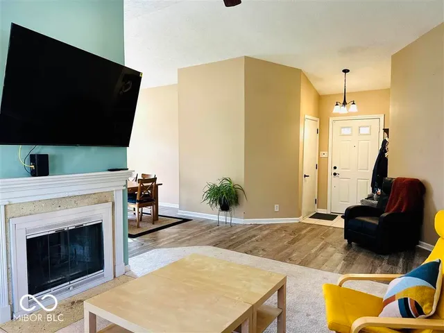 $267,400 | 7673 Lippincott Way, Indianapolis, IN 46268