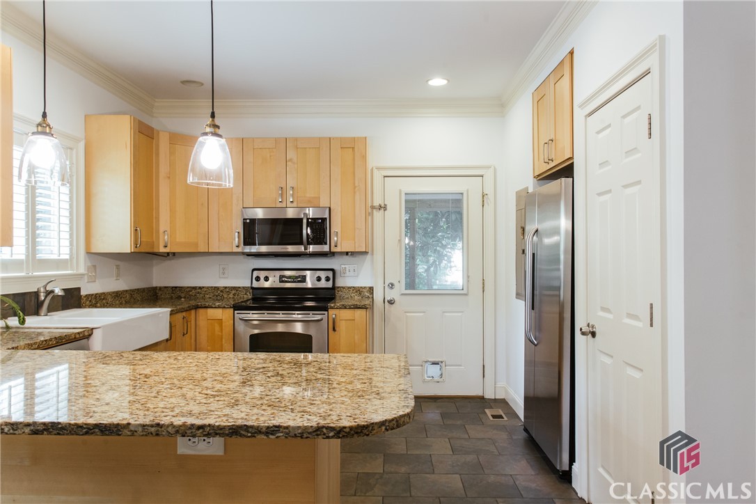 136 Herman Street, Unit A Athens, GA 30601 - Photo 9 of 50 Gallery Image 9