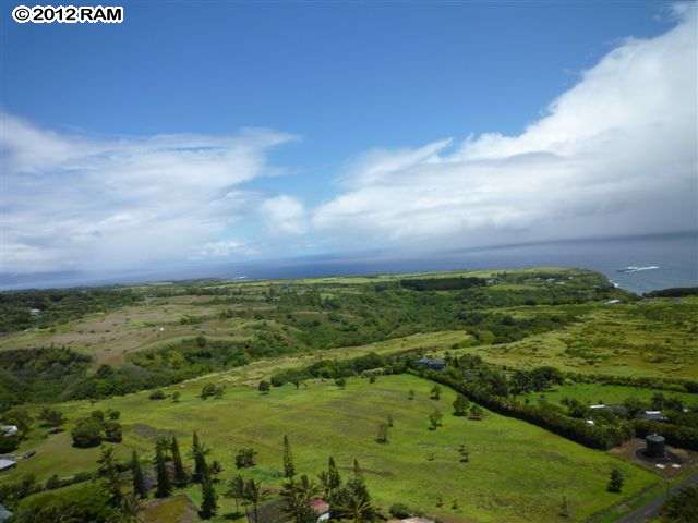 0 North Holokai Road, Unit 4A Haiku, HI 96708 - Photo 18 of 19 a view of a field with an ocean
