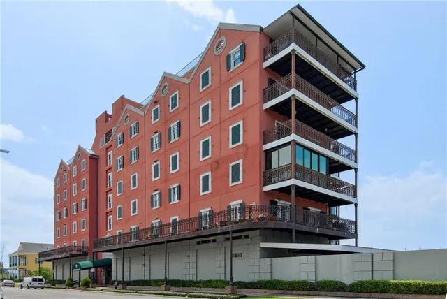 $399,000 | 330 Morgan Street, Unit 506, New Orleans, LA 70114