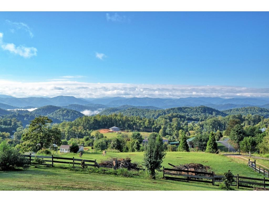 151 Lewis Blevins Road Elizabethton, TN 37643 - Photo 8 of 36 Photo 8