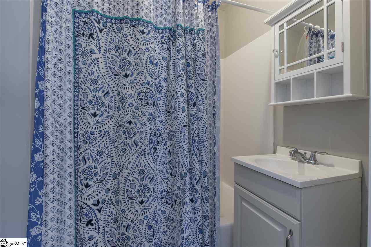 110 Scarlett Street Greenville, SC 29607 - Photo 8 of 16