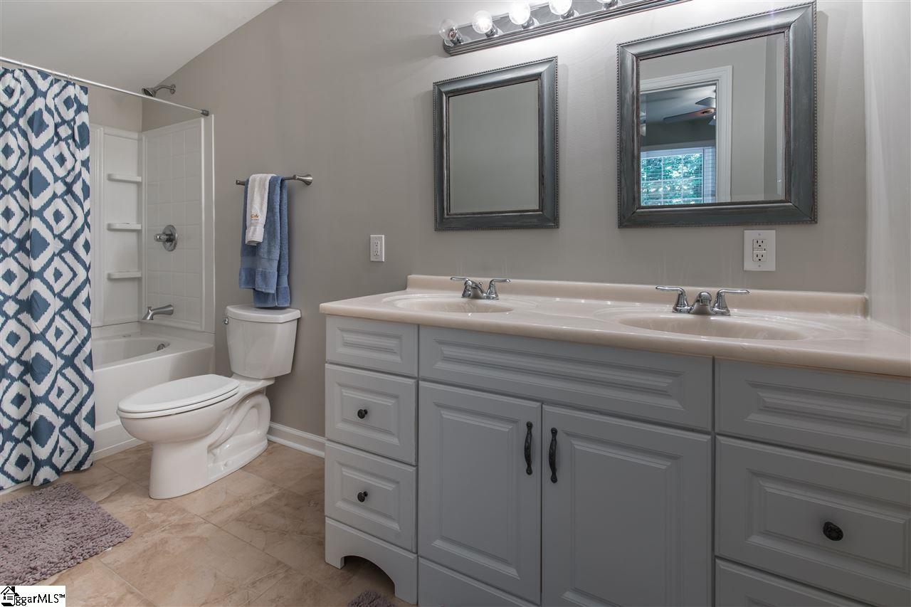 110 Scarlett Street Greenville, SC 29607 - Photo 10 of 16