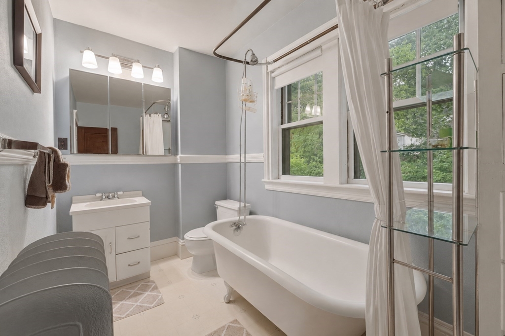 2 Biltmore Road Worcester, MA 01602 - Photo 30 of 39
